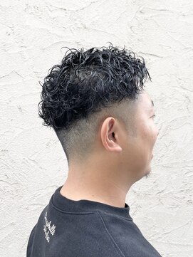 モップアップ(Mop up) 短髪パーマ