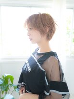 フローラビューティーヘアー(Flora Beauty Hair) ハイトーンショート