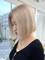 ニトバイアンキシム(nit by ahnkism)&nbsp;ボブミルクティーベージュブリーチダブルカラー堀江