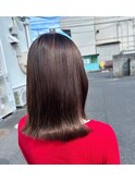 ブラウンベージュ