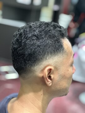 エッジプラス(EDGE PLUS) メンズ フェードカット