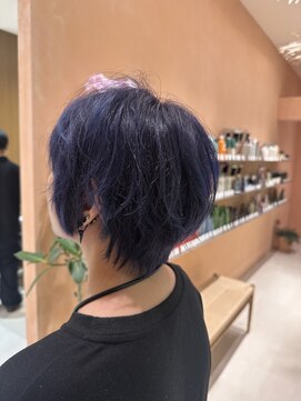 トリコ アヴェダ ららテラス北綾瀬(tricot AVEDA) ショート/ダブルカラー/ブリーチ/コバルトブルー