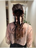 ツイン編みおろしポニーヘアアレンジ/KAORISHINJYO