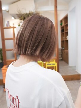 ディッセンバー 伊勢崎(December) 切りっぱなしボブ/ミニボブ/丸くないボブ/ヘーゼルベージュ