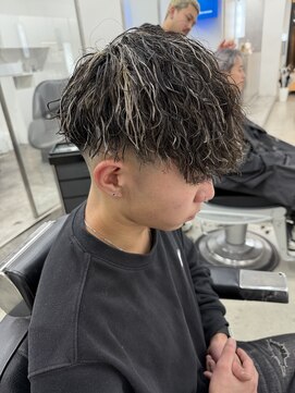 ロンド ローガン 名駅(Lond LOGAN) 【Lond LOGAN亀井】名古屋スペインカール　スキンフェード　眉毛