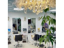 ヘアメイクシエル(Hair Make Ciel)の雰囲気(店内のあちらこちらに天使が沢山!)