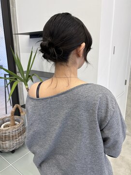 ウム(umu.) hair set ／ hair arrange ／ カチモリヘア ／ タイトシニヨン