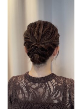 ロージーバイフーガヘアー 元住吉店(Rosy by FUGAhair) シニヨン/お団子ヘア