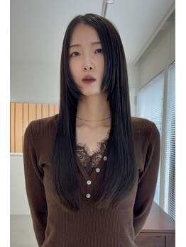 ヌエフ(NUEF)の写真/あなたの持つ『色』と『感性』を引き出す。自然体なのに、一番美しい、理想のスタイルへ