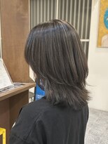 ルイ(ROUIS produced by LUCK 津田沼) ROUIS 津田沼 ミディアムレイヤー グレージュハイライト