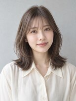 トリニティ(trinity)&nbsp;シアーバング　レイヤーカット　グレージュ【豊見城】