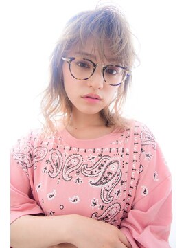 アリー 原宿 表参道(ALLY) [ALLY阿部]ミルクティーベージュ×シースルーバング