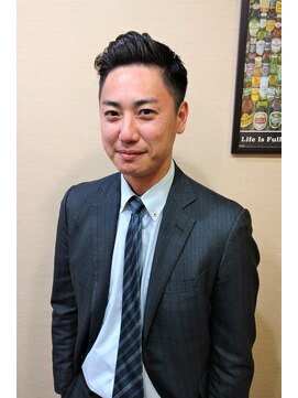 コアズヘア(Core(s)hair) スーツに合わないわけがないスタイル