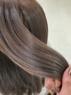 インビテーション(invitation) ラベンダーアッシュ