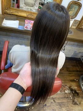 ユウハウスビジュー(YU HOUSE BIJOU) アッシュブラウンStyle♪