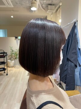 ハピエル ヘアークルー(HAPPYEL hair crew) 20代30代大人かわいい黒髪暗髪ツヤ感ノーブル前下がりショート