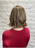 切りっぱなしボブ×ベージュ