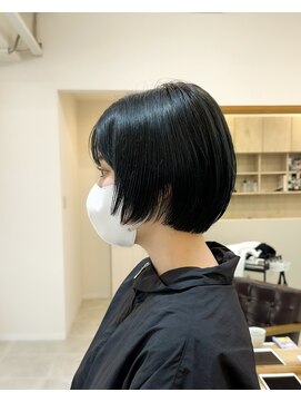 サロン 名和店(SALON) 暗めオリーブ/前上がりショートボブ