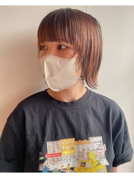 ツイギー 宮西店(TWiGGY) くびれのある切りっぱなしにブリーチカラー