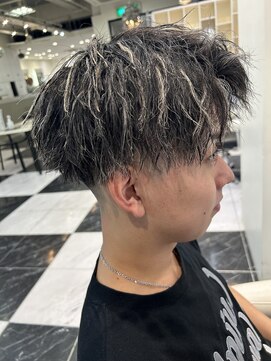 テテ(TETE) ツイスト/ハイライト/フェード