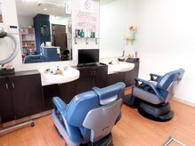 つくしんぼの雰囲気（大きな鏡で施術中も見やすい）