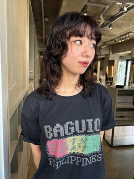 ローエ バイ デコ(Rohe by DECO) [伽羅]ブリーチしててもできるミディアムレイヤーパーマ