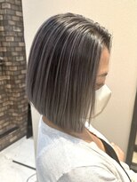 トリコ(torico)&nbsp;シャドールーツボブ　グレージュ