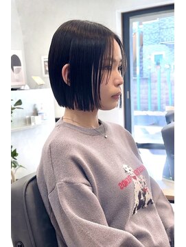 バートランド 白楽(Bertland) 島田/モードボブ  大人 髪質改善 縮毛矯正 白楽 ブルーカラー