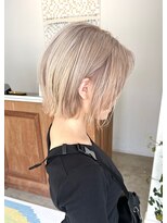 ミルクボーイ(milk boy)&nbsp;レイヤーボブ×プラチナブロンド