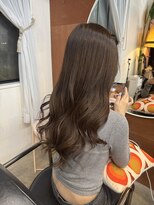 チャプター 問屋町(chapter)&nbsp;ブリーチなしミルクティーブラウン顔周りレイヤーカット韓国ヘア