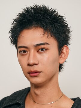 テン 心斎橋(tenn.) 心斎橋スパイキーショートビジネスヘアフェザーショートパーマ