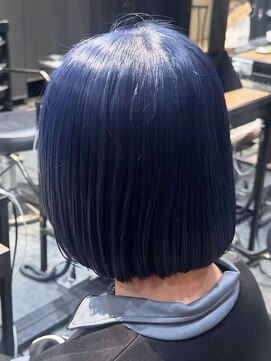 エノア 東京(ENORE) ネイビーブルー/ブリーチ/ダブルカラー