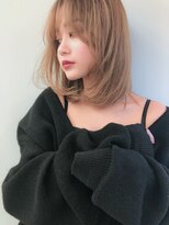 透けるベージュ