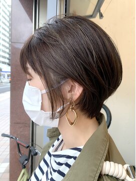 ロミー 本厚木(ROMMY.) ハイライトグレージュ☆3Dひし形ショート　ROMMY.田中