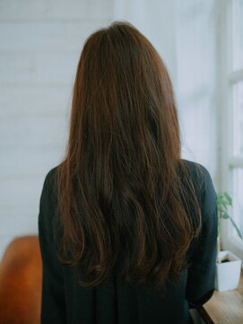 フローラビューティーヘアー(Flora Beauty Hair) やわらかロング/20代/30代/40代/50代/岡山/表町