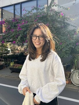 アオ ミナミアオヤマ(Ao. minami aoyama) 似合わせレイヤー／顔周りレイヤー/レイヤー/ミディアムレイヤー