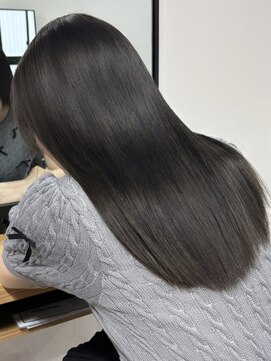 ウル 岡山駅店(ULu.) 髪質改善トリートメントブリーチ無し縮毛矯正20代30代前髪長め