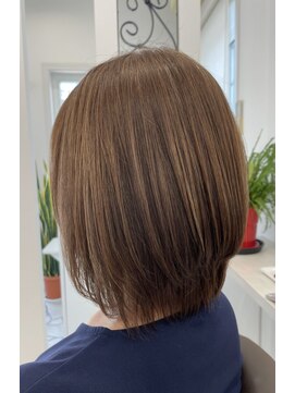 サロンドノア(Salon de NoA) ミディアムヘア×縮毛矯正