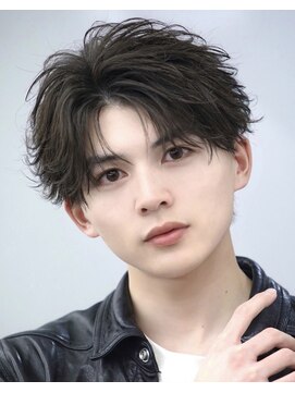 アストラ(ASTRA) MEN’S HAIR/波巻きツイストスパイラル/リバースセンターパート