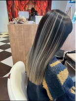 アース いわき店(HAIR&MAKE EARTH)&nbsp;コントラストバレイヤージュ×グレージュグラデーション