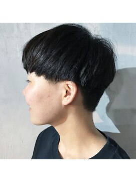 モノ アンド イニ(Mono & inni) 【奈良/inni hair】ショート