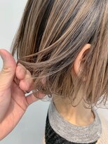 テトヘアー(teto hair) bob(切りっぱなしボブ、グラデーションカラー、ミルクティ)