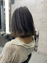 イキ 表参道(iki omotesando)&nbsp;モード/無造作ウェーブ/大人ガーリー[表参道駅]