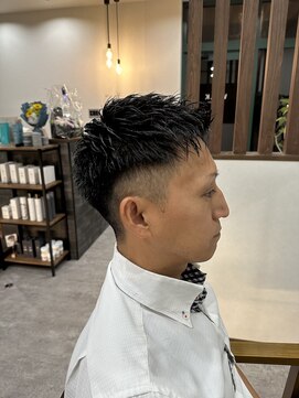 ウォルク(WOLK) 大人ヘア/短髪/刈り上げショート