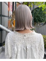 ロワンバイアルティナ 横須賀中央店(Rowan by artina)&nbsp;ホワイティアッシュ_ぶつ切りボブ_ミルクティアッシュ_4