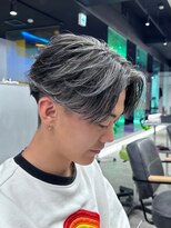 ゼスト 八王子店(ZEST) カルマパーマ/ホワイトメッシュ/センターパート/ウルフ/福田拓実