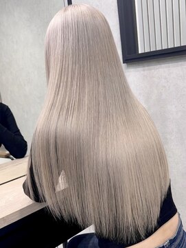 ロウル 渋谷(LOWRL) ホワイトベージュロング