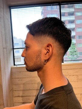 スタジオバック(studio back) スキンフェード/バーバースタイル/刈り上げ