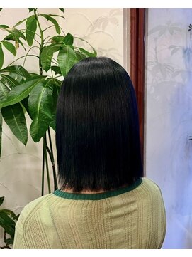 アン(Hair make un) ネイビーブルー