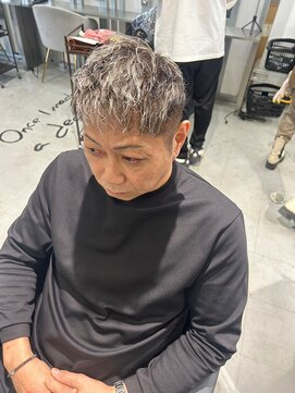 キング(K!ng) 縮毛矯正髪質改善ハイライトレイヤーカット枚方美容室エクステ